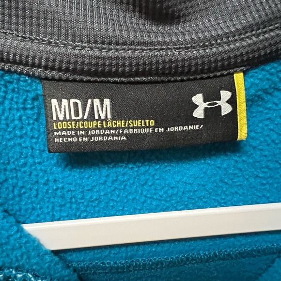 Under Armour Women’s Zip-Up teal top, EUC, Size M - Picture 4 of 5